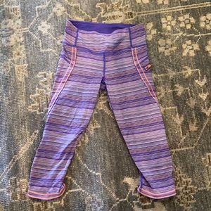 Lululemon Cropped Yoga Pants
